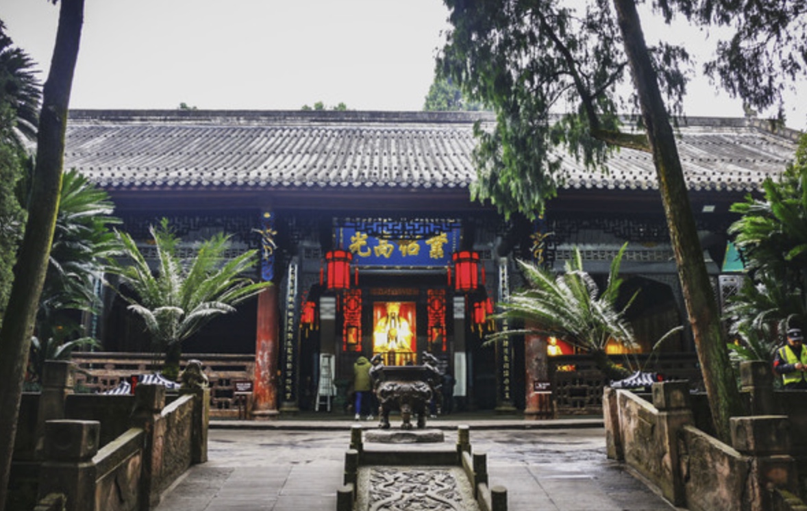 Liu Bei's Hall — Main Hall of Han Zhao Lie Miao (Chengdu Wuhou Shrine)