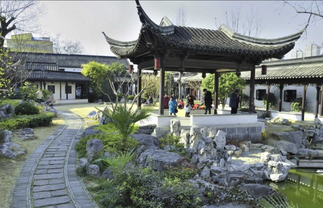 Back Garden (Small Garden) and Tingqiu Pavilion