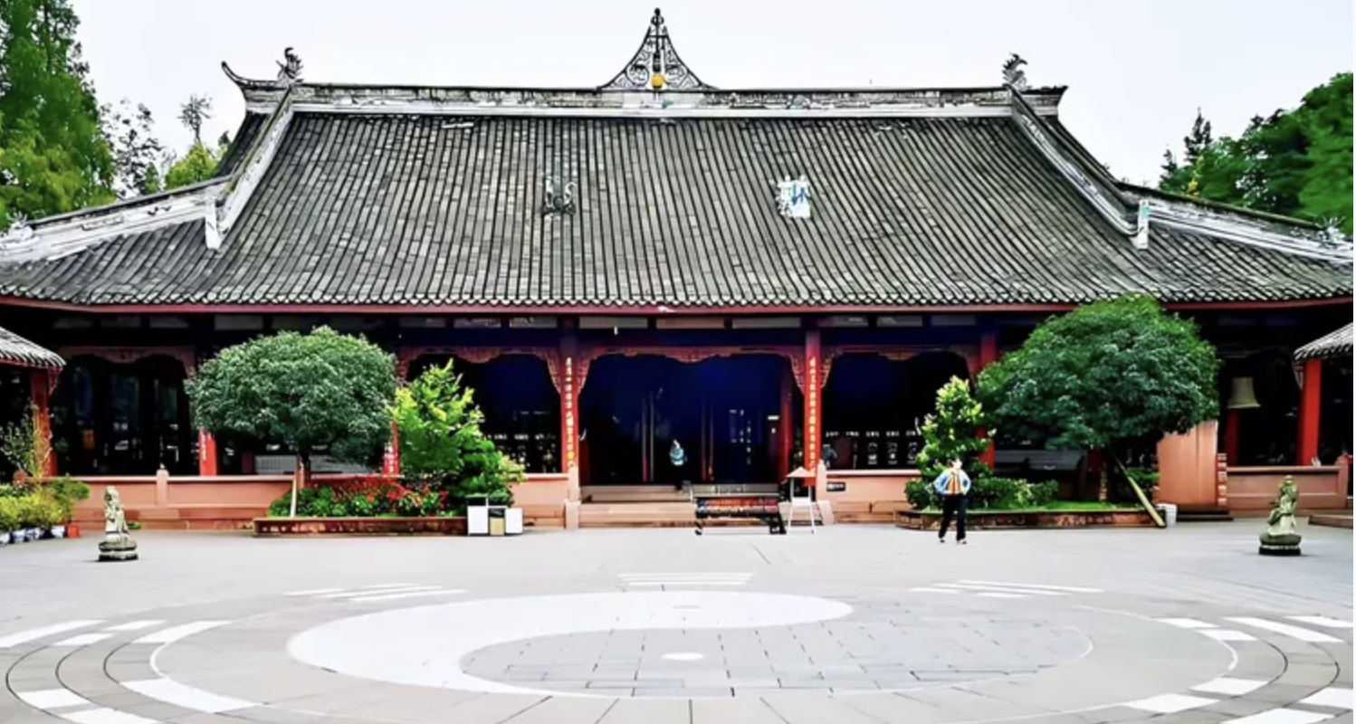 Lingzu Hall (Patriarch Hall)