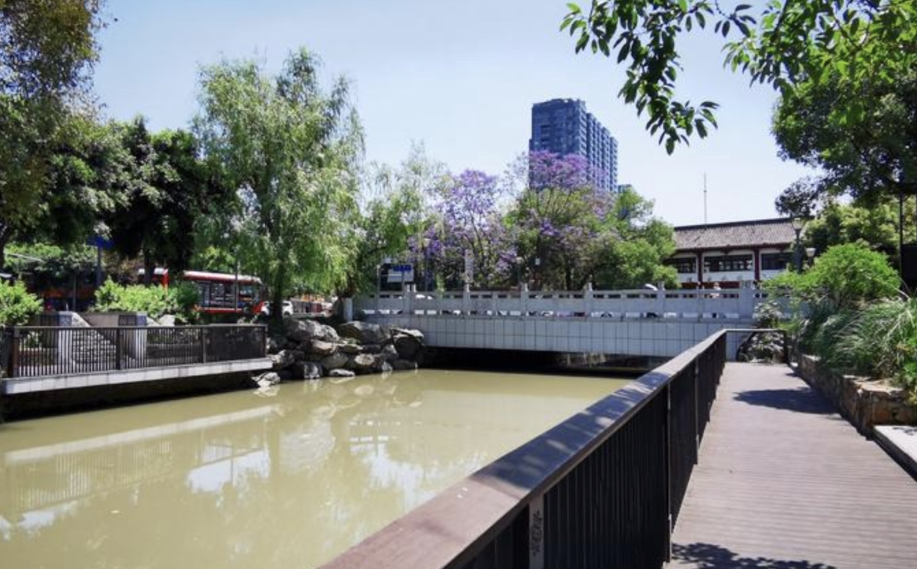 Exit & Surroundings (Chengdu Museum)