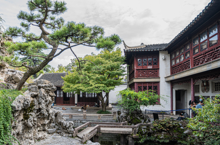 Hanyun Pavilion (Cloud-Encompassing Pavilion)