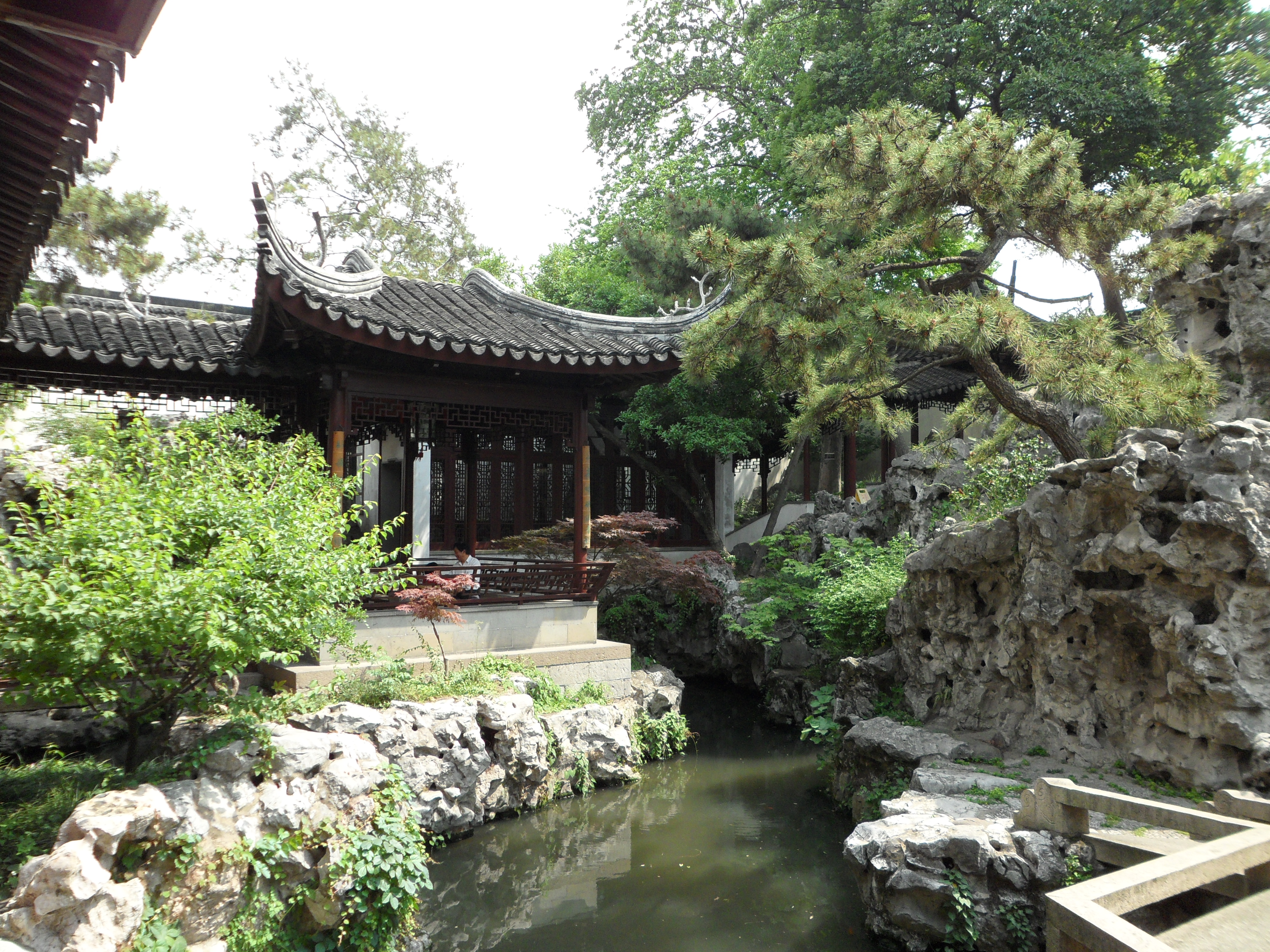 Bantan Qiushui Yifangshan Pavilion (Half-Pond Autumn Water and One-Room Mountain Pavilion)