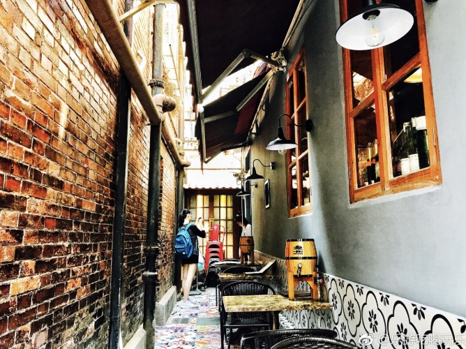Lane 274 Art Corridor (274 Nong)